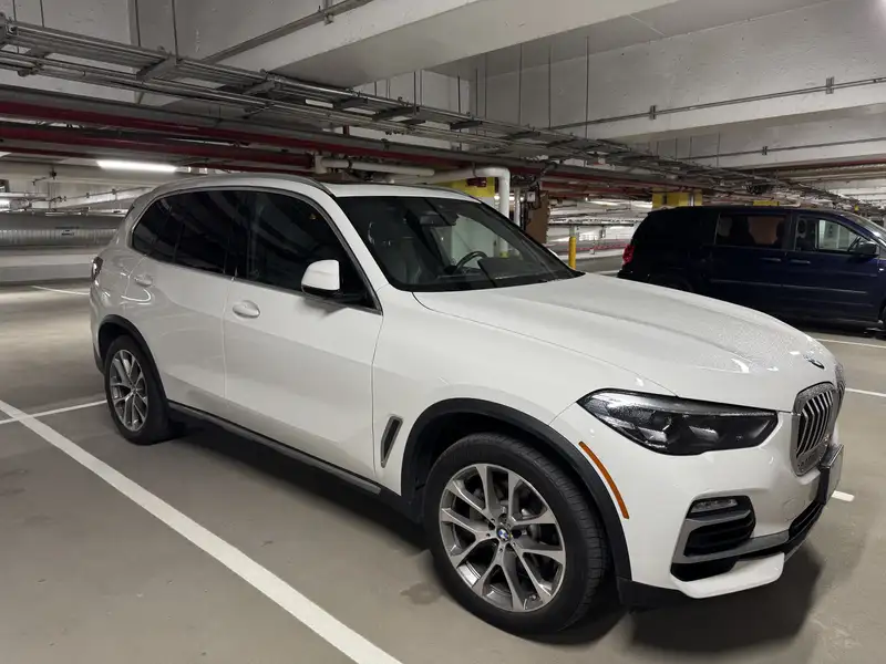 2027 BMW X5 xDrive40i EXTENDED WARRANTY Nov 2027, biela, 91 200 km, dovoz Kanada — foto 1
