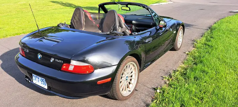 2002 BMW Z3 3.0, čierna, 111 491 km, dovoz Kanada — foto 7 z 12