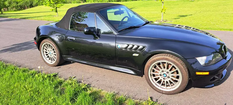 2002 BMW Z3 3.0, čierna, 111 491 km, dovoz Kanada — foto 9 z 12
