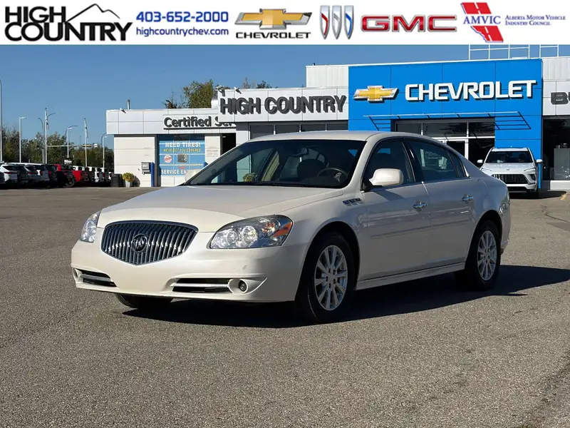 2011 Buick Lucerne CXL, biela, 122 245 km, dovoz Kanada — foto 1