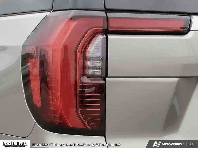 2026 GMC Yukon Denali, strieborná, 0 km, dovoz Kanada — foto 10 z 12