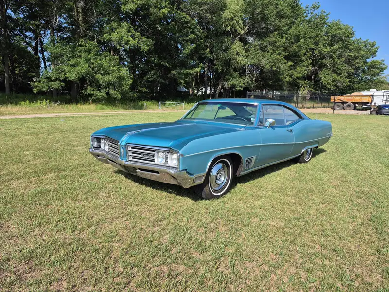 1968 Buick Roadmaster, modrá, 12 476 km, dovoz Kanada — foto 1