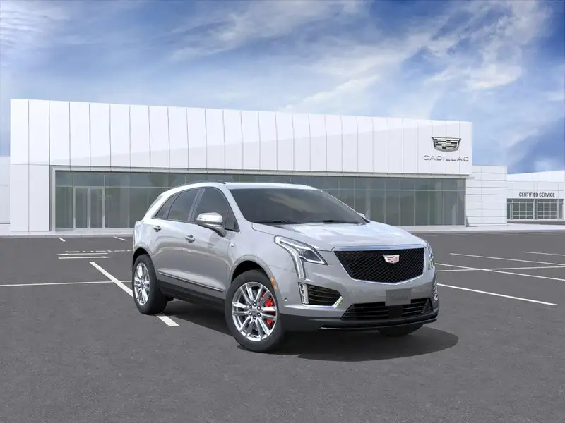 2026 Cadillac XT5 AWD Sport, strieborná, 0 km, dovoz Kanada — foto 1