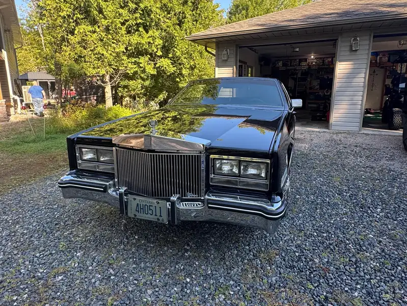 1984 Cadillac Eldorado, čierna, 86 000 km, dovoz Kanada — foto 1