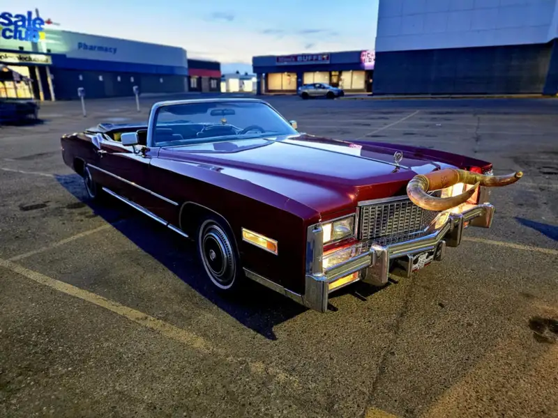 1976 Cadillac Eldorado Convertible, červená, 76 000 km, dovoz Kanada — foto 1