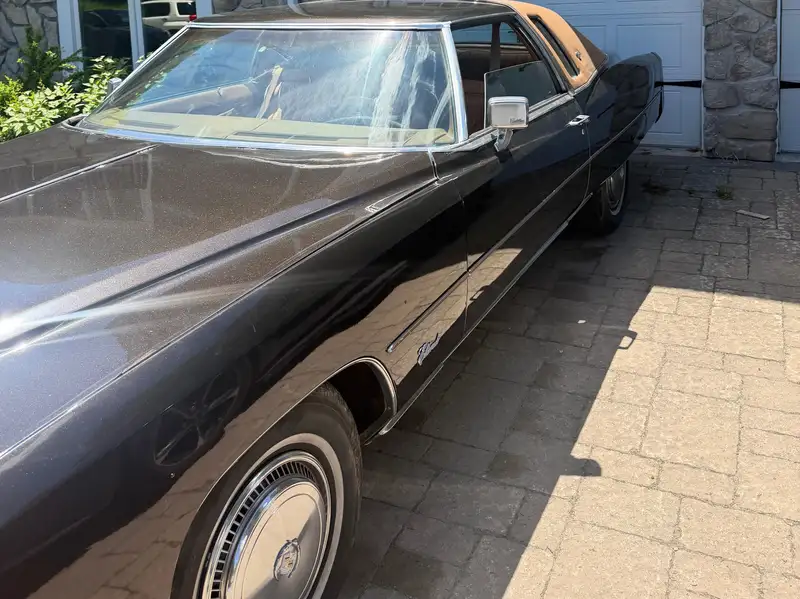 1974 Cadillac Eldorado, hnedá, 65 000 km, dovoz Kanada — foto 3 z 6