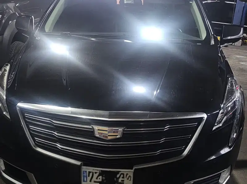 2019 Cadillac XTS 4dr Sdn Platinum AWD, 315 000 km, dovoz Kanada — foto 1
