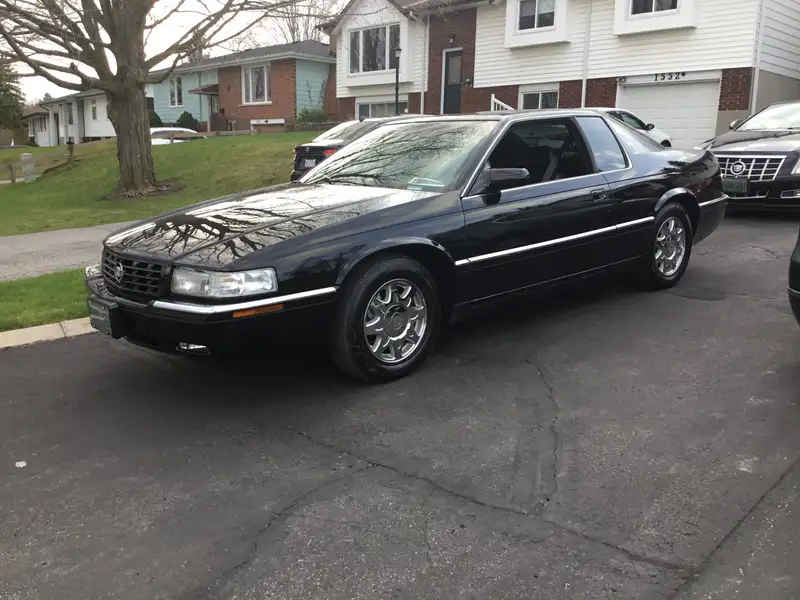 1998 Cadillac Eldorado ETC, čierna, 62 000 km, dovoz Kanada — foto 1 z 8 1998 Cadillac Eldorado ETC, čierna, 62 000 km, dovoz Kanada — foto 1 z 8