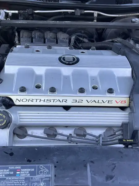 1994 Cadillac Eldorado, červená, 81 261 km, dovoz Kanada — foto 10 z 12