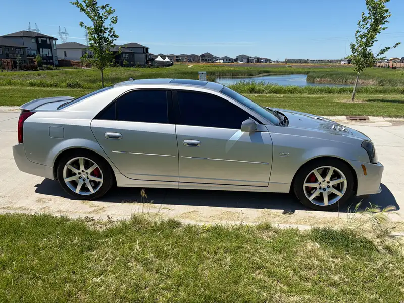 2004 Cadillac CTS-V Supercharged, strieborná, 121 451 km, dovoz Kanada — foto 3 z 12