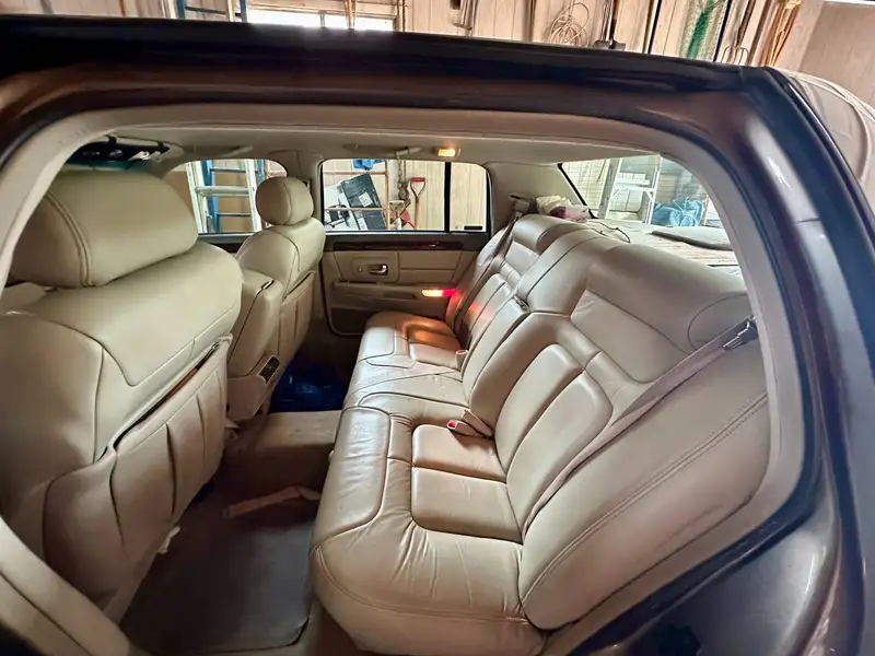 1999 Cadillac Deville d/elegance, sivá, 163 000 km, dovoz Kanada — foto 6 z 6