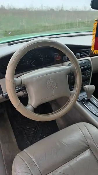 1999 Cadillac Eldorado Cadillac ETC, zelená, 137 551 km, dovoz Kanada — foto 10 z 12