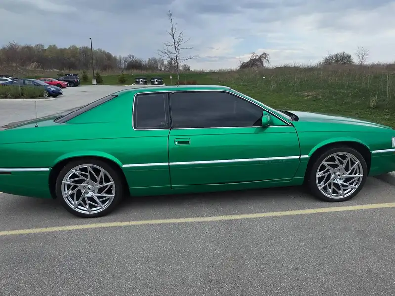 1999 Cadillac Eldorado Cadillac ETC, zelená, 137 551 km, dovoz Kanada — foto 9 z 12