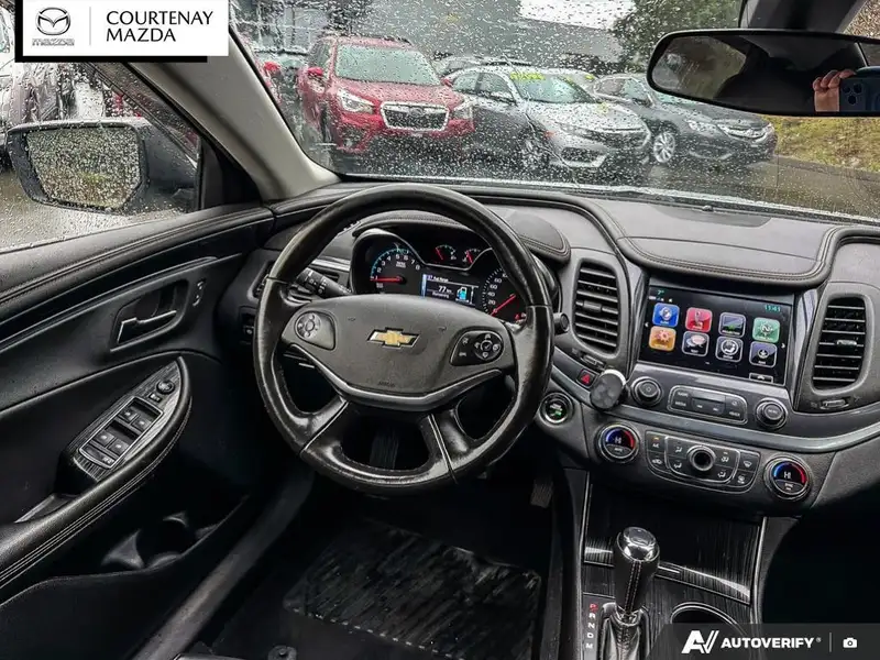 2019 Chevrolet Impala LT, sivá, 155 978 km, dovoz Kanada — foto 10 z 12