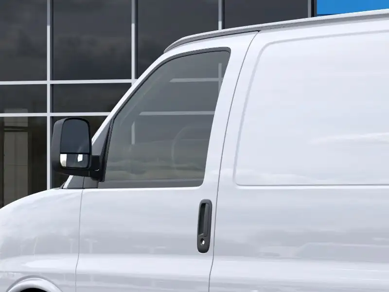 2026 Chevrolet Express 2500 CARGO, biela, 10 km, dovoz Kanada — foto 12 z 12