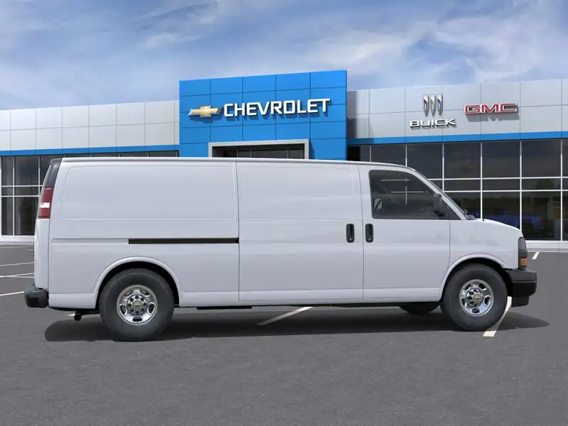 2026 Chevrolet Express 2500 CARGO, biela, 10 km, dovoz Kanada — foto 5 z 12