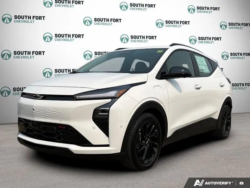 2027 Chevrolet Bolt RS, biela, 0 km, dovoz Kanada — foto 1