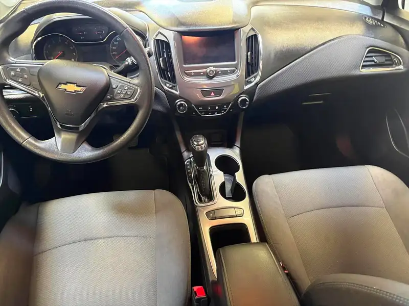 2019 Chevrolet Cruze LT, 70 817 km, dovoz Kanada — foto 9 z 11