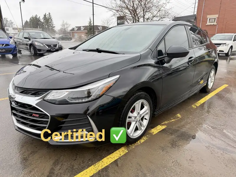 2019 Chevrolet Cruze 4dr HB LT, čierna, 147 565 km, dovoz Kanada — foto 1
