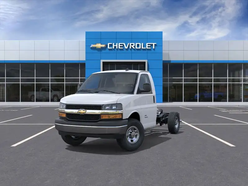 2026 Chevrolet Express | Bluetooth |, biela, 15 km, dovoz Kanada — foto 1