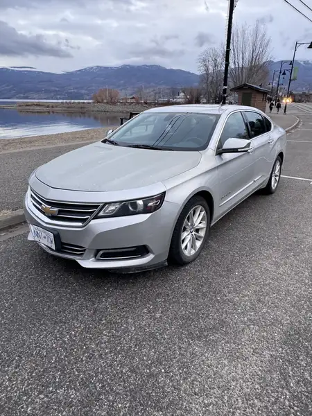 2018 Chevrolet Impala Premier, strieborná, 189 000 km, dovoz Kanada — foto 1