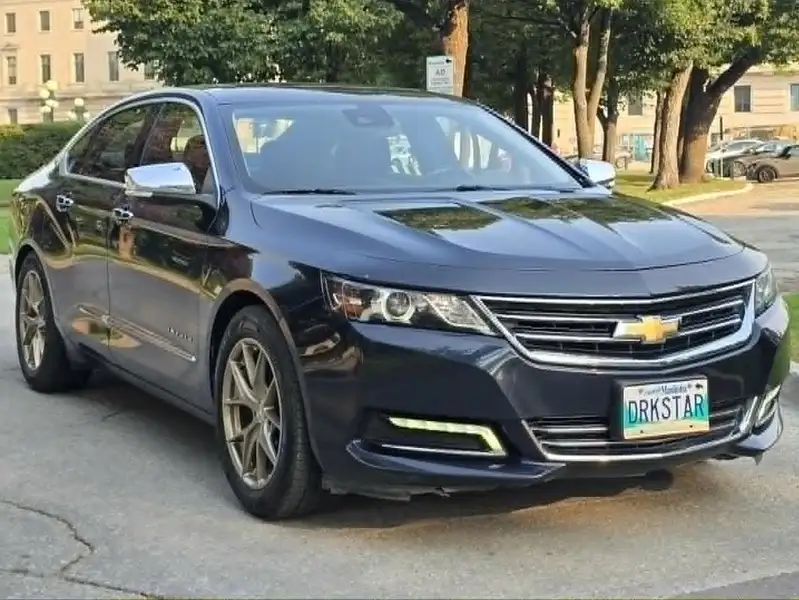 2017 Chevrolet Impala Premier, modrá, 178 500 km, dovoz Kanada — foto 1