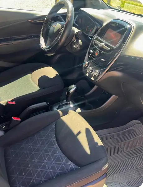 2022 Chevrolet Spark 1LT, strieborná, 53 000 km, dovoz Kanada — foto 6 z 10