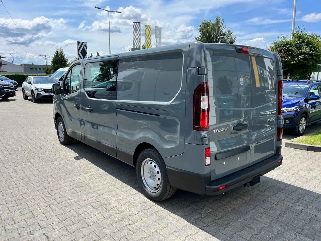 2026 Renault Trafic, 13 km, Poľsko — foto 5 z 27