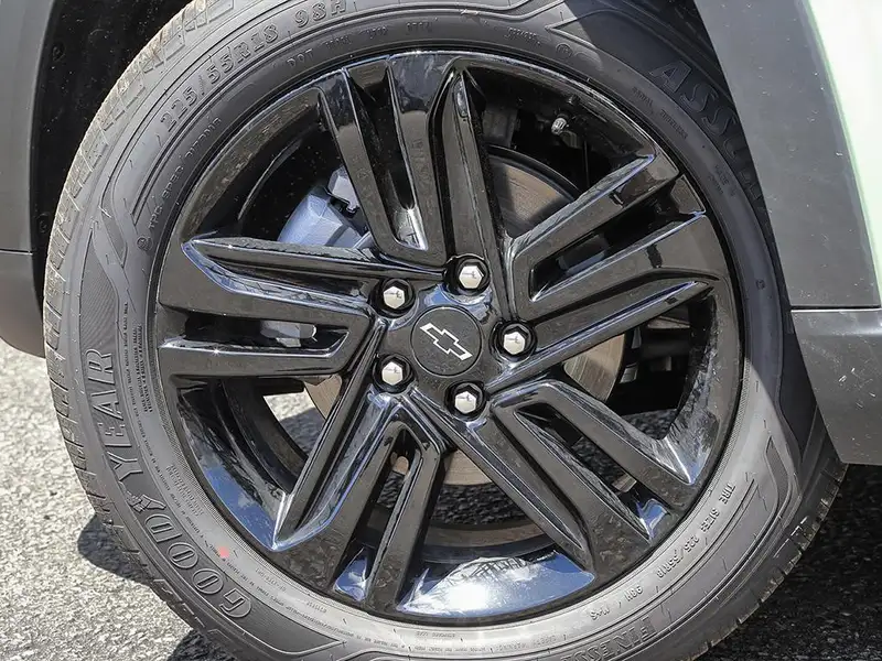 2026 Chevrolet Trax ACTIV, zelená, 0 km, dovoz Kanada — foto 7 z 10