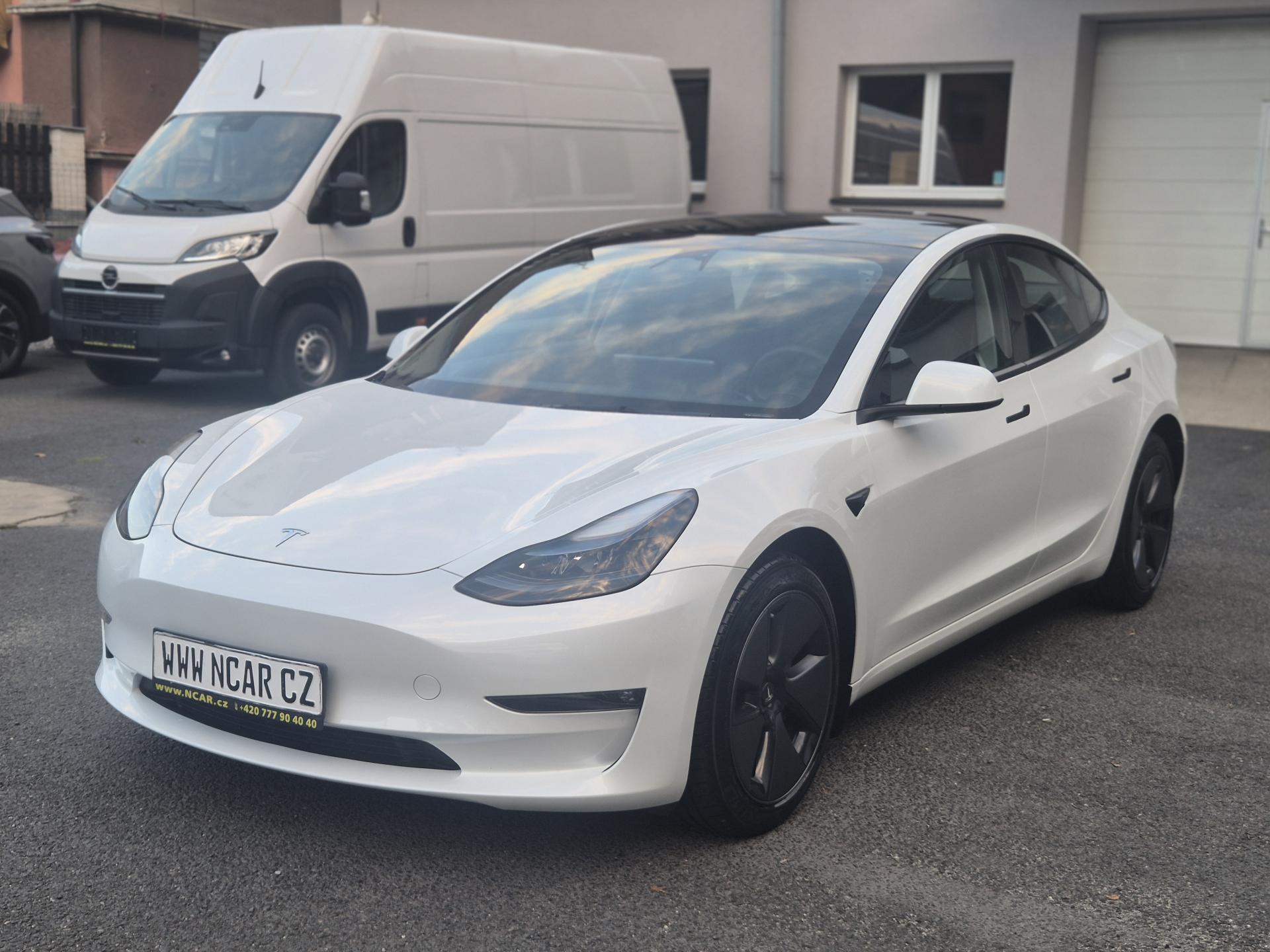 2023 Tesla Model 3, 29 355 km, Česko — foto 1