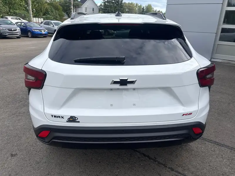 2026 Chevrolet Trax 2RS, biela, 0 km, dovoz Kanada — foto 5 z 12