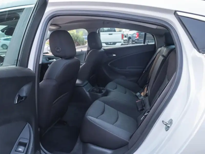 2018 Chevrolet Volt, biela, 107 308 km, dovoz Kanada — foto 12 z 12