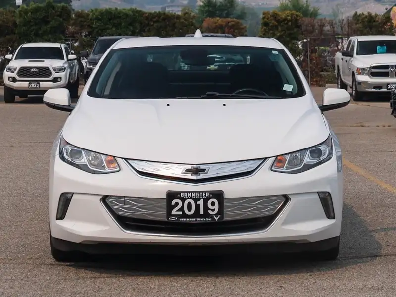 2018 Chevrolet Volt, biela, 107 308 km, dovoz Kanada — foto 2 z 12