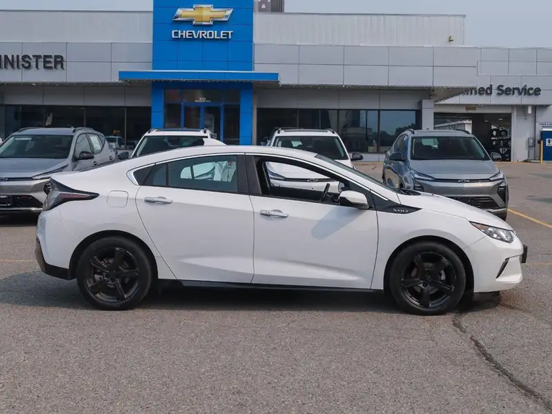 2018 Chevrolet Volt, biela, 107 308 km, dovoz Kanada — foto 4 z 12