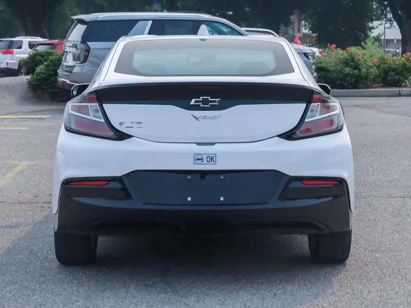 2018 Chevrolet Volt, biela, 107 308 km, dovoz Kanada — foto 6 z 12