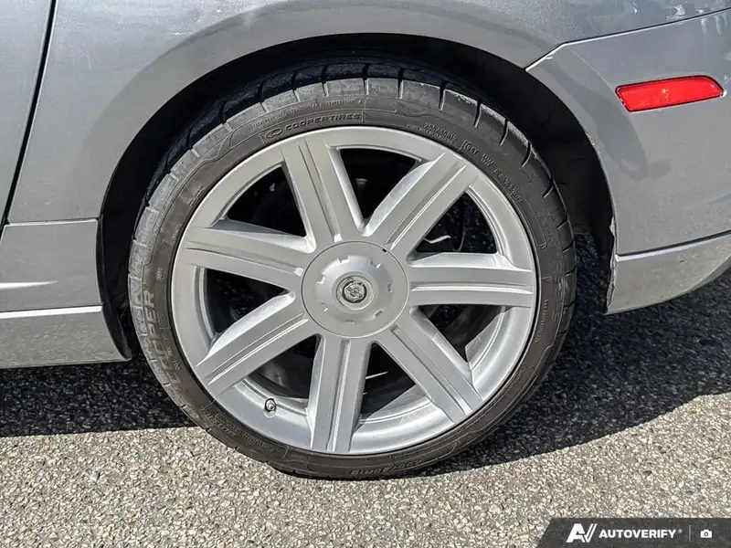 2004 Chrysler Crossfire | Low Kilometres, modrá, 72 395 km, dovoz Kanada — foto 12 z 12
