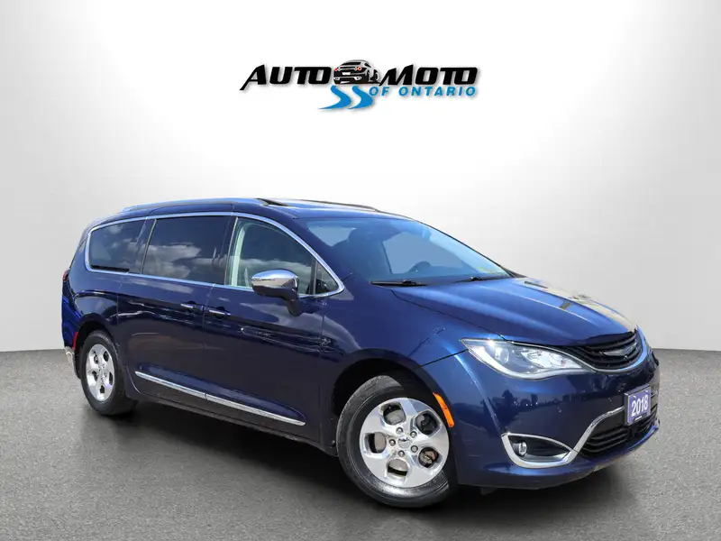 2018 Chrysler Pacifica PLUG-IN HYBRID LIMITED CERTIFIED *2ND WINTER* CAME, modrá, 144 440 km, dovoz Kanada — foto 1