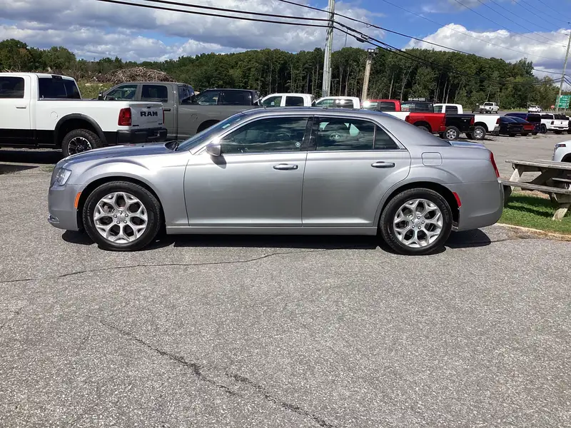 2017 Chrysler 300 300C Platinum AWD, sivá, 81 487 km, dovoz Kanada — foto 3 z 12