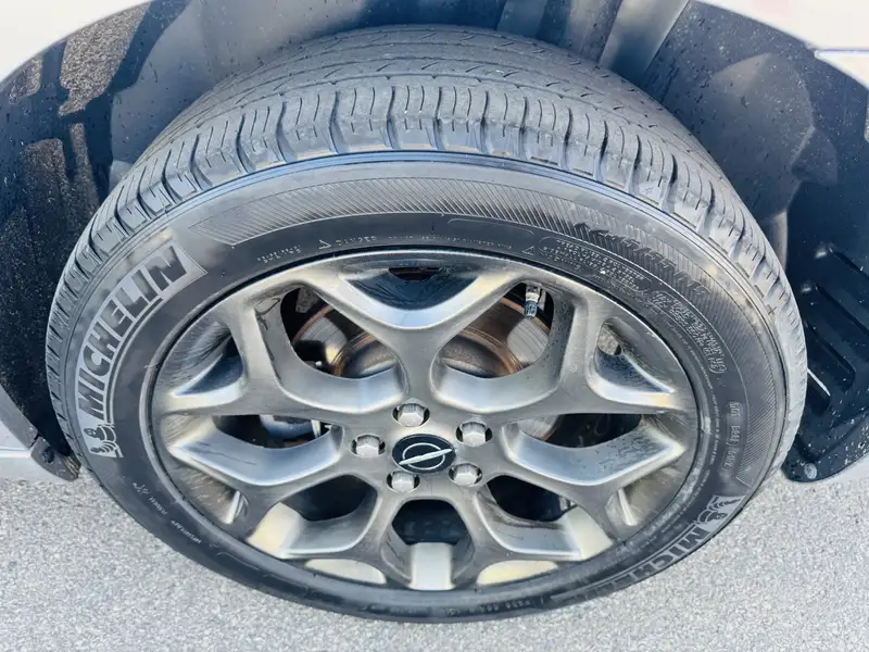 2018 Chrysler 300 300S, sivá, 176 568 km, dovoz Kanada — foto 9 z 12