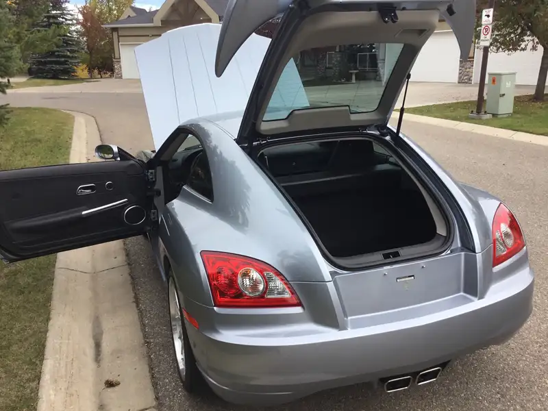 2005 Chrysler Crossfire SRT6, strieborná, 33 000 km, dovoz Kanada — foto 5 z 12