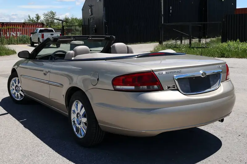 2004 Chrysler Sebring Limited, 135 000 km, dovoz Kanada — foto 5 z 12