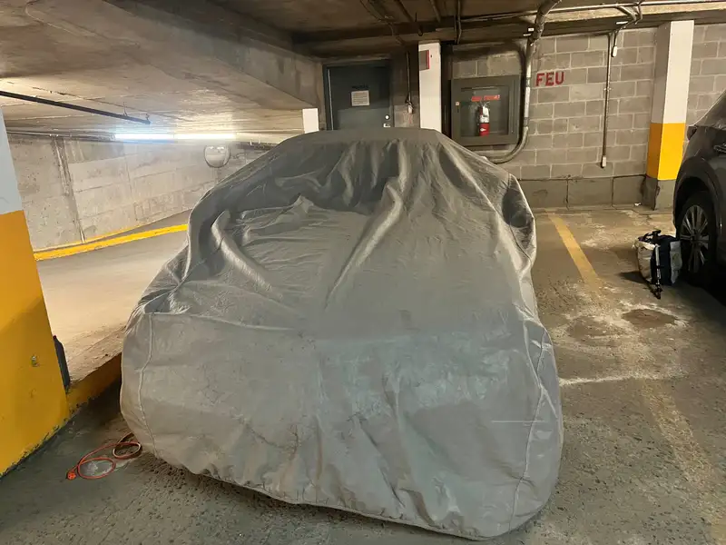 2008 Chrysler Crossfire Limited, červená, 132 600 km, dovoz Kanada — foto 6 z 10