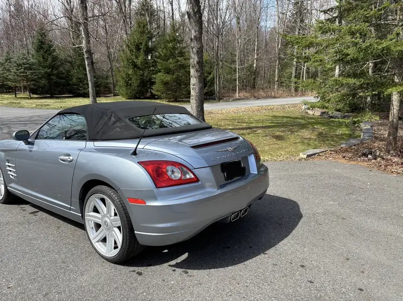 2005 Chrysler Crossfire, strieborná, 119 244 km, dovoz Kanada — foto 4 z 11