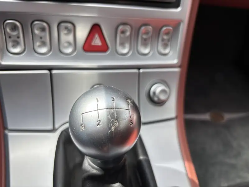 2005 Chrysler Crossfire, strieborná, 119 244 km, dovoz Kanada — foto 8 z 11