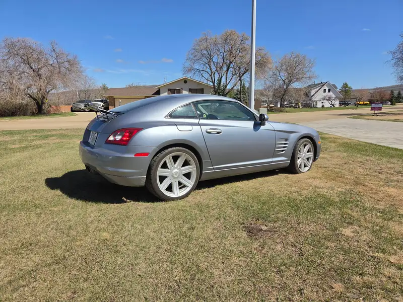 2004 Chrysler Crossfire Coupe, strieborná, 72 178 km, dovoz Kanada — foto 3 z 7