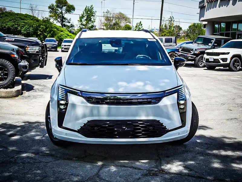 2027 Chrysler Pacifica Select AWD, bílá, 0 km, dovoz Kanada — foto 3 z 12