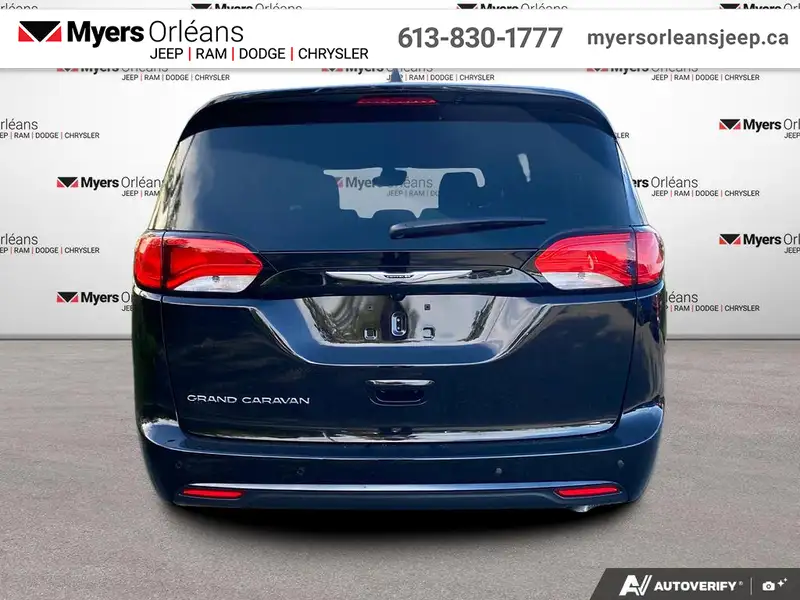 2027 Chrysler Grand Caravan SXT, černá, 0 km, dovoz Kanada — foto 4 z 12