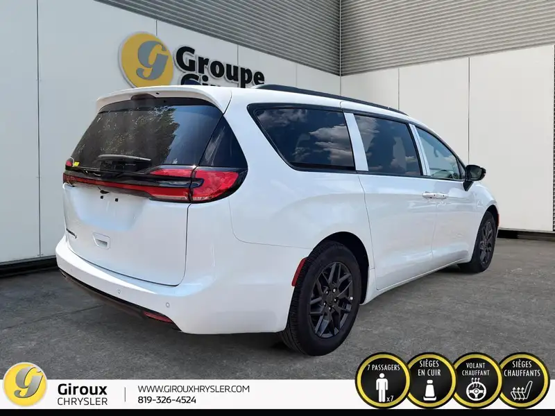 2027 Chrysler Pacifica Sélect, biela, 0 km, dovoz Kanada — foto 5 z 12