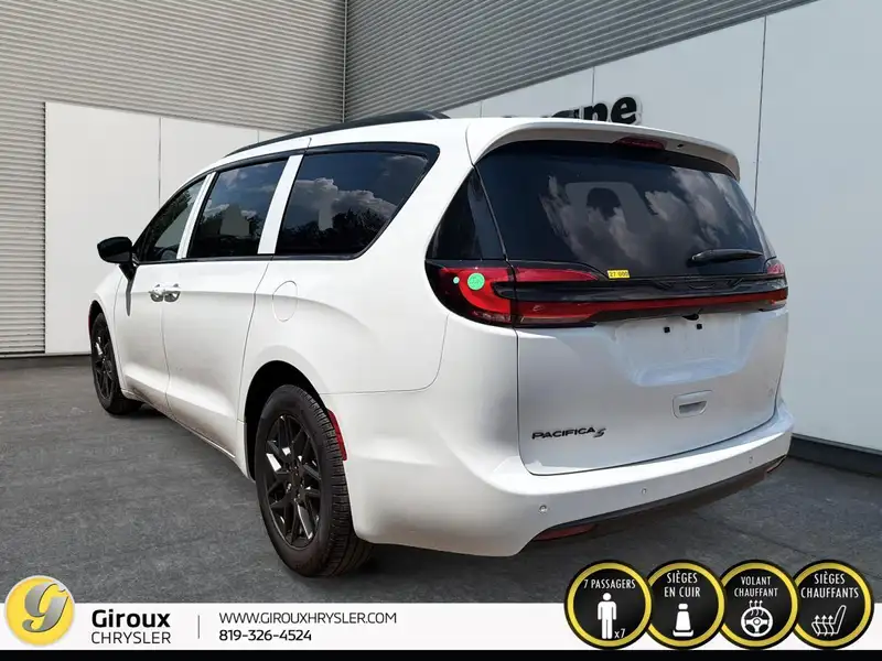 2027 Chrysler Pacifica Sélect, biela, 0 km, dovoz Kanada — foto 8 z 12
