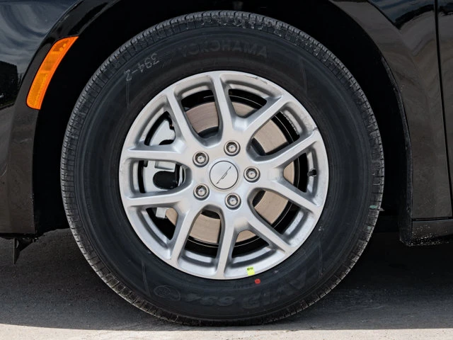 2027 Chrysler Pacifica SELECT, čierna, 0 km, dovoz Kanada — foto 14 z 20